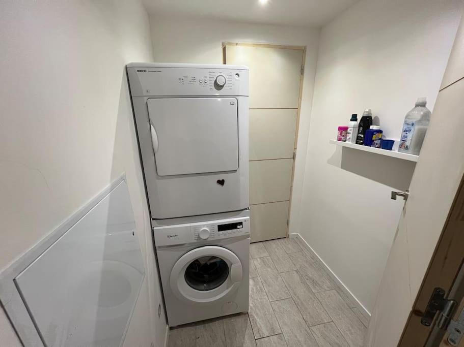Ferienwohnung L'Escale Meyreuil Exterior foto